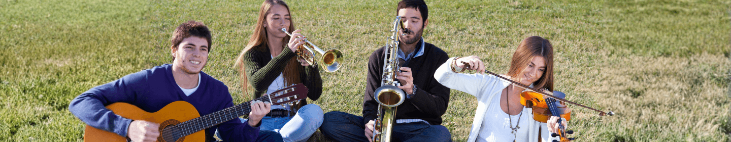 image of Extracurricular Activities: 135+ Ideas & How to Choose Wisely